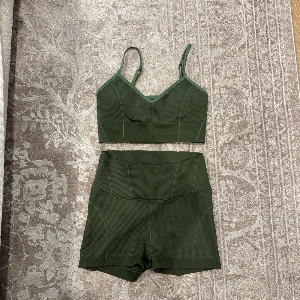 Aerie workout set